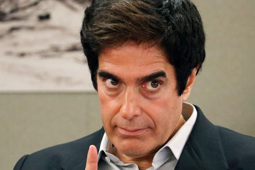 Ảo thuật gia David Copperfield bị tố xâm hại tình dục 16 phụ nữ