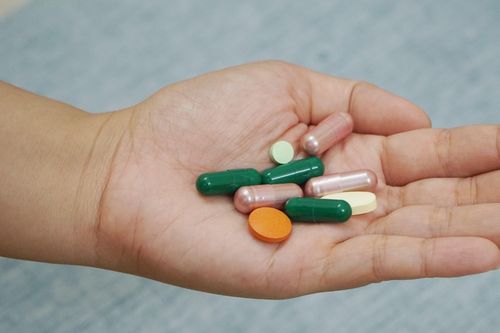 Mỗi ngày uống 8 loại thực phẩm chức năng