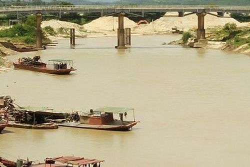 Hoạt động khai thác cát, sỏi trên sông phải đáp ứng các yêu cầu gì?