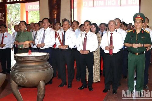 Đồng Nai kỷ niệm 134 năm Ngày sinh Chủ tịch Hồ Chí Minh