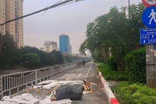 Làn đường dành cho người đi bộ, xe đạp chưa hiệu quả