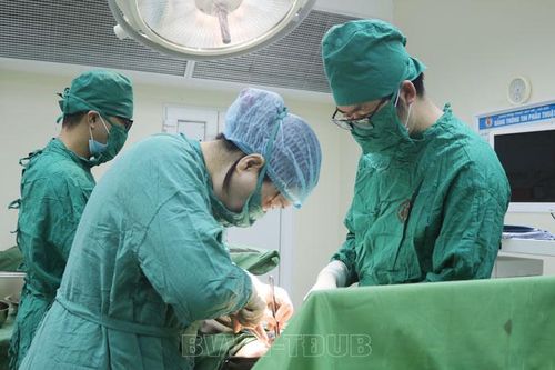 Suýt tử vong do dùng thuốc phá thai tại nhà