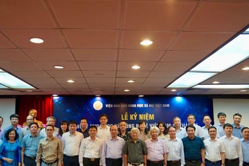 Xây dựng Viện Hàn lâm Khoa học xã hội Việt Nam phát triển xứng tầm