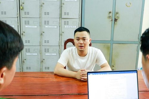 Bắt quả tang quản lý nhà trọ tổ chức hoạt động mại dâm