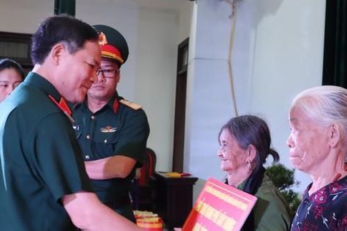 Bộ Tổng Tham mưu hỗ trợ kinh phí xây nhà cho người nghèo TT-Huế