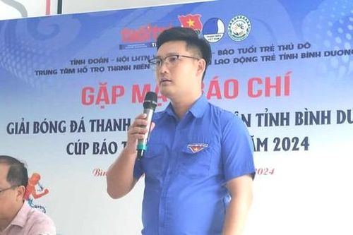 Tổ chức giải bóng đá dành cho thanh niên công nhân mừng ngày sinh nhật Bác Hồ