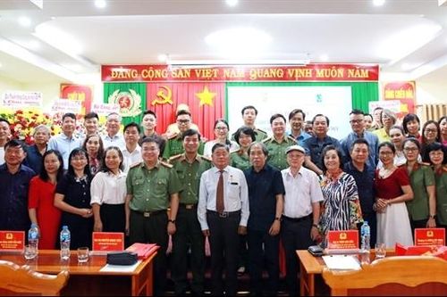 Bội thu tác phẩm viết về đề tài Vì an ninh Tổ quốc và bình yên cuộc sống