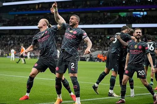 Cuộc đua vô địch Ngoại hạng Anh: Man City nắm thế thượng phong