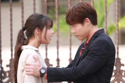 Từng bị sếp chê bai xua đuổi, giờ anh lại tỏ tình khiến tôi vỡ òa hạnh phúc nhưng sau khi thăm nhà anh thì tôi vội vàng tháo chạy