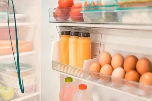 5 loại thực phẩm không nên bảo quản ở cửa tủ lạnh
