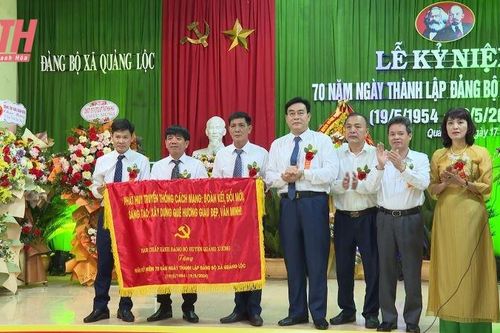 Đảng bộ xã Quảng Lộc kỷ niệm 70 năm ngày thành lập