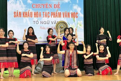Sân khấu hóa tác phẩm văn học: Đưa văn chương đến gần hơn với học sinh