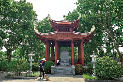 Tháng 5 nhớ Bác