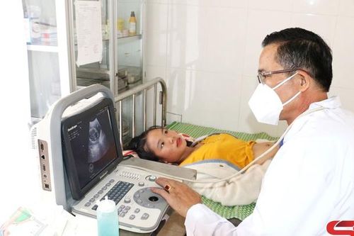 Khám sàng lọc trước sinh cho phụ nữ có thai tại xã Chiềng Lao