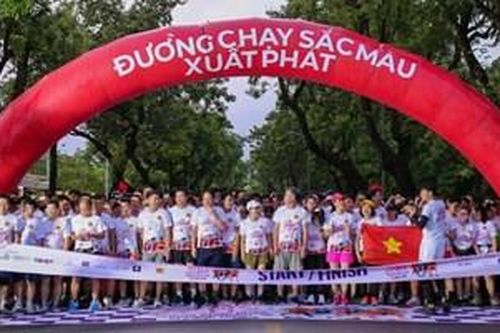 Hơn 1.000 vận động viên tham gia 'Đường chạy sắc màu – những bước chân vì cộng đồng'