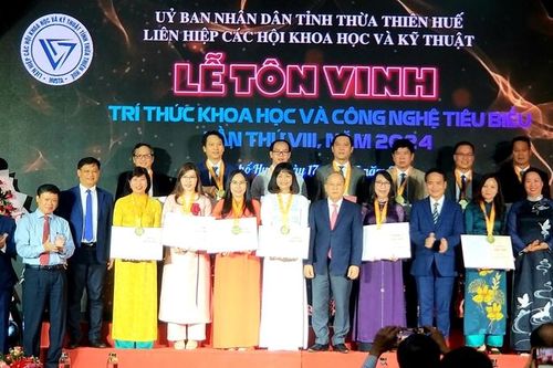 Tôn vinh 15 trí thức khoa học và công nghệ tiêu biểu năm 2024