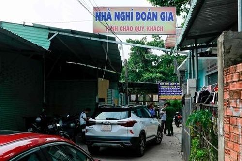 Bắt quả tang 3 đôi nam nữ mua bán dâm trong nhà nghỉ