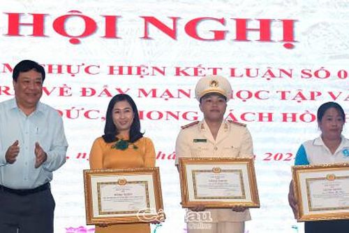 Học và làm theo Bác, xây dựng quê hương Cà Mau ngày càng giàu đẹp