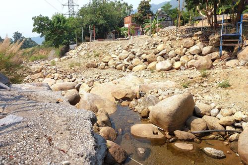 Sở TN-MT Đà Nẵng nêu nguyên nhân suối du lịch nổi tiếng cạn trơ đáy