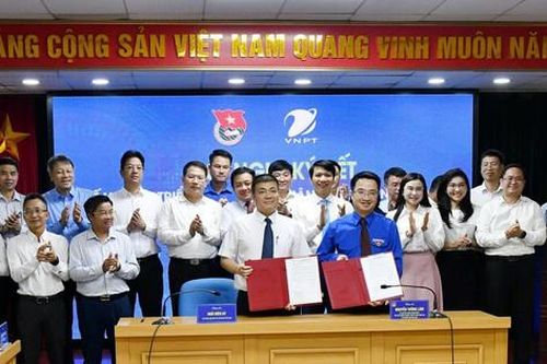 Tập đoàn VNPT đồng hành chuyển đổi số với Trung ương Đoàn