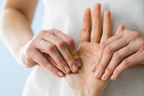 Bấm huyệt có tác dụng gì?