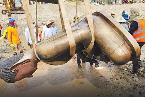 Lào khai quật tượng Phật cao 2 m gần sông Mekong