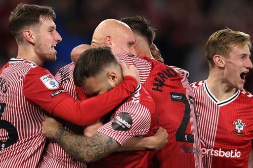 Southampton hẹn Leeds ở trận đấu đắt giá nhất thế giới