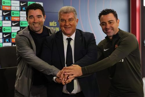Chủ tịch Barca bị tố lừa dối