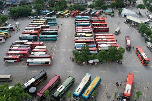 Siết quy định số lượt chuyến để hạn chế xe khách bỏ bến