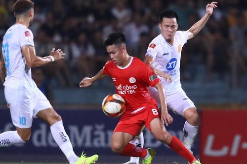 Thể Công Viettel ngoạn mục hạ Nam Định trong ngày HLV King Sang Sik dự khán, Bình Định buộc Hải Phòng mất điểm ở Quy Nhơn