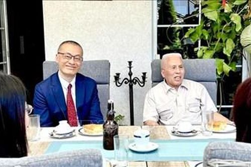 Kỷ niệm 134 năm Ngày sinh Chủ tịch Hồ Chí Minh: Đại sứ quán Việt Nam tại Đức tổ chức chuỗi hoạt động kỷ niệm sinh nhật Bác