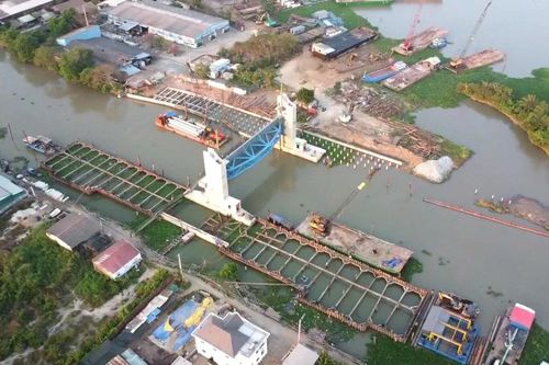 Mở lại cống âu Nguyễn Tấn Thành (tỉnh Tiền Giang)