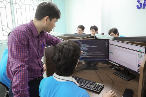 Trường đại học đưa trí tuệ nhân tạo vào giảng dạy đại trà