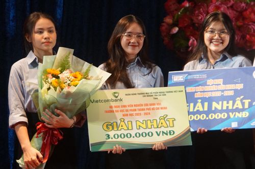 Sôi nổi hoạt động nghiên cứu khoa học tại Trường ĐH Sư phạm TPHCM