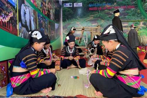 Tư tưởng Hồ Chí Minh về đại đoàn kết toàn dân tộc - Giá trị kết tinh từ truyền thống yêu nước Việt Nam