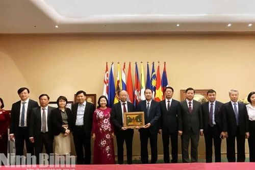 Ninh Bình mong muốn được tăng cường hợp tác với các doanh nghiệp của Pháp
