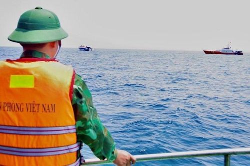 Có dấu hiệu tội phạm trong vụ chìm sà lan khiến 9 người chết và mất tích ở Quảng Ngãi
