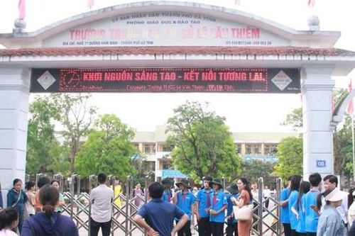 Căng thẳng cuộc thi vào lớp 6 ở Hà Tĩnh với tỷ lệ chọi cao