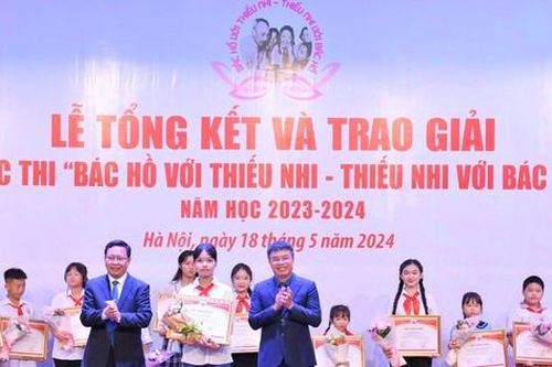 Nữ sinh lớp 7 giành giải đặc biệt cuộc thi 'Bác Hồ với thiếu nhi - Thiếu nhi với Bác Hồ'