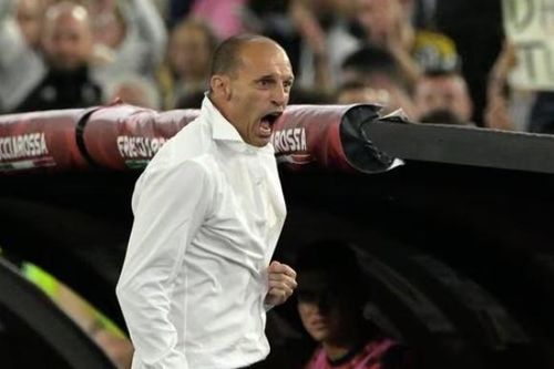 Juventus sa thải HLV Allegri sau 'trò hề' trong ngày lấy cúp