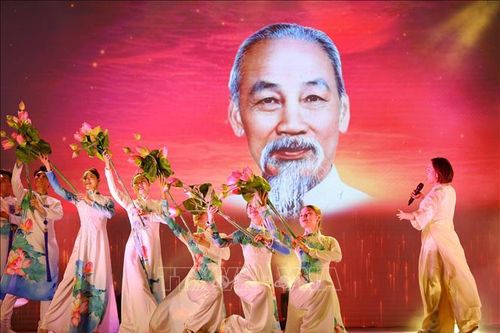 Đặc sắc các chương trình biểu diễn nghệ thuật mừng sinh nhật Bác