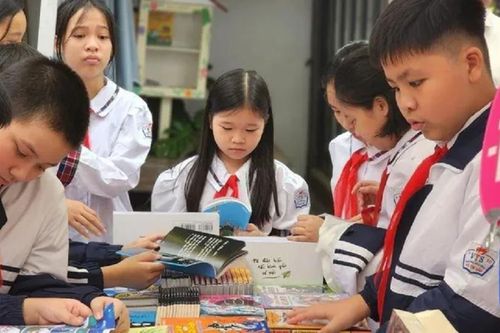 Bản tin 18/5: Bộ GD&ĐT có chỉ đạo về học phí, giá sách giáo khoa