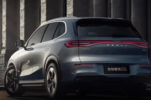 Mẫu SUV giá rẻ đối đầu Mazda CX-5 chính thức trình làng: Giá quy đổi hơn 500 triệu đồng, phạm vi hoạt động kết hợp 2.000 km