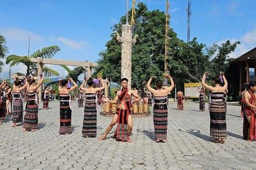 Đồng bào Cơ Tu tái hiện lễ cúng thần núi tại huyện A Lưới