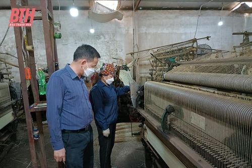 Xã Quảng Trường gìn giữ nghề dệt chiếu cói