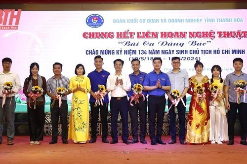 Chung kết Liên hoan nghệ thuật 'Bài ca dâng Bác'