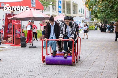 Thích thú trải nghiệm 'campus tour'