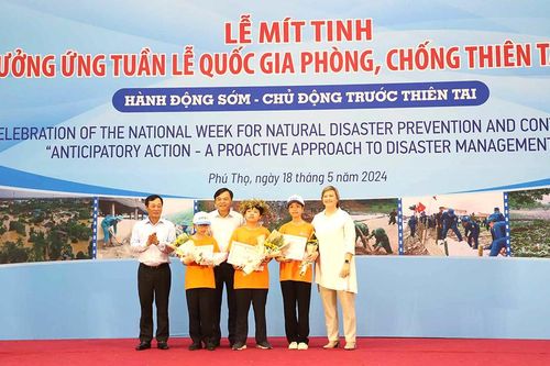 Lễ mít tinh hưởng ứng Tuần lễ Quốc gia phòng, chống thiên tai