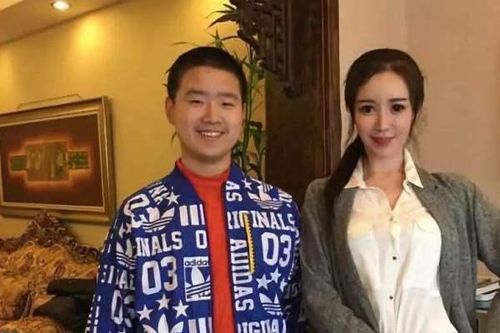 Bi kịch thần đồng từng kiếm hàng trăm triệu từ năm 11 tuổi: Tất cả là do lòng tham của cha mẹ?