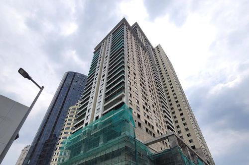 Tòa nhà 39 tầng xây hơn thập kỷ chưa hoàn thành